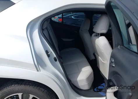 2022 Lexus Ux 200 z USA, uszkodzony, nr VIN JTHP3JBH3N2055230